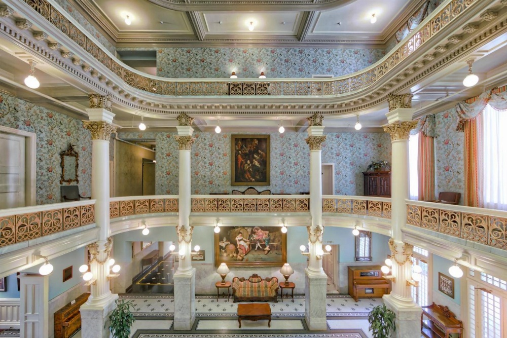 Menger Hotel